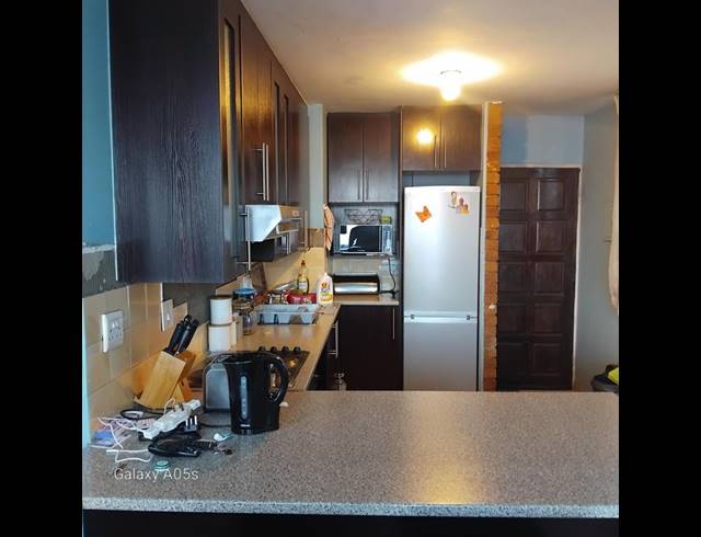 2 BEDROOM APARTMENT FOR SALE IN SUNNYSIDE